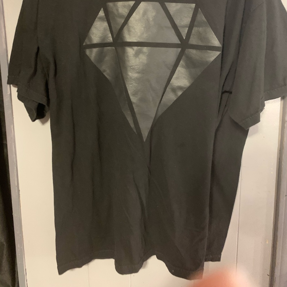 T-shirt - Picture 2 of 2